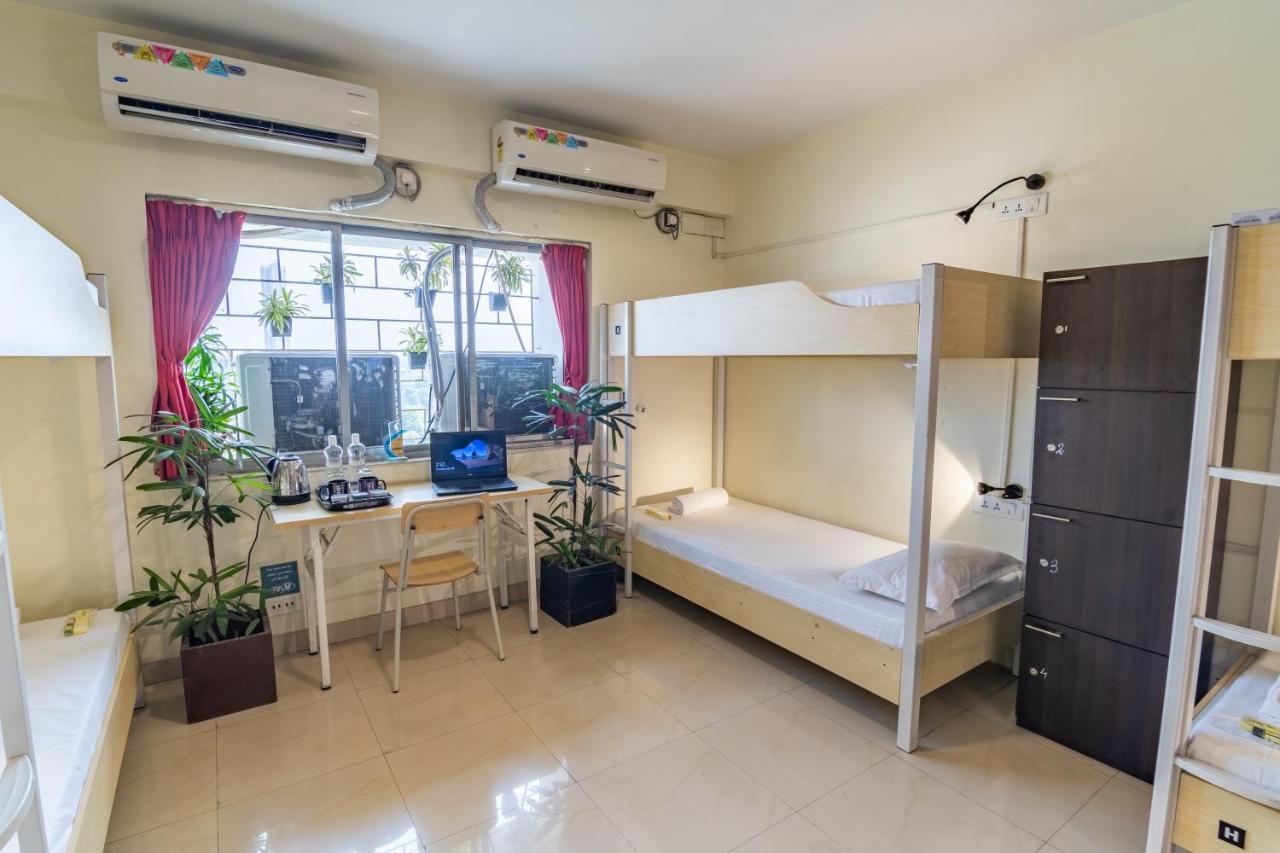 Offbeat Ccu Hostel Kolkata Exterior photo